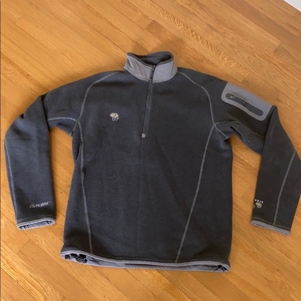 Men’s Mountain Hardwear performance sweater